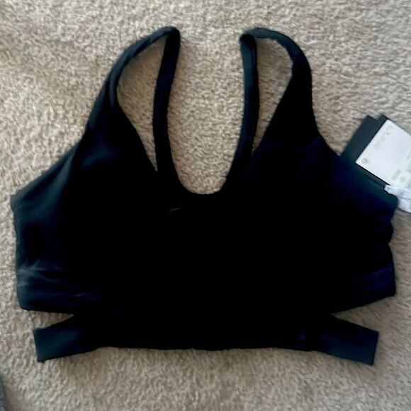 Nike Sports Bra - Picture 7 of 8